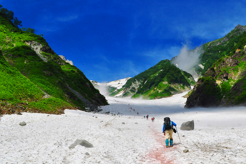 Hakuba snow valley〜Mt.Shirouma〜Renge Hotspring（2days）