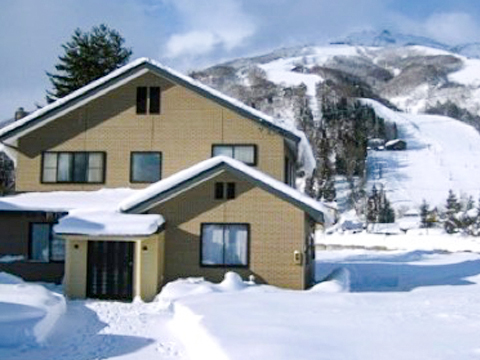 Hakuba Holiday House